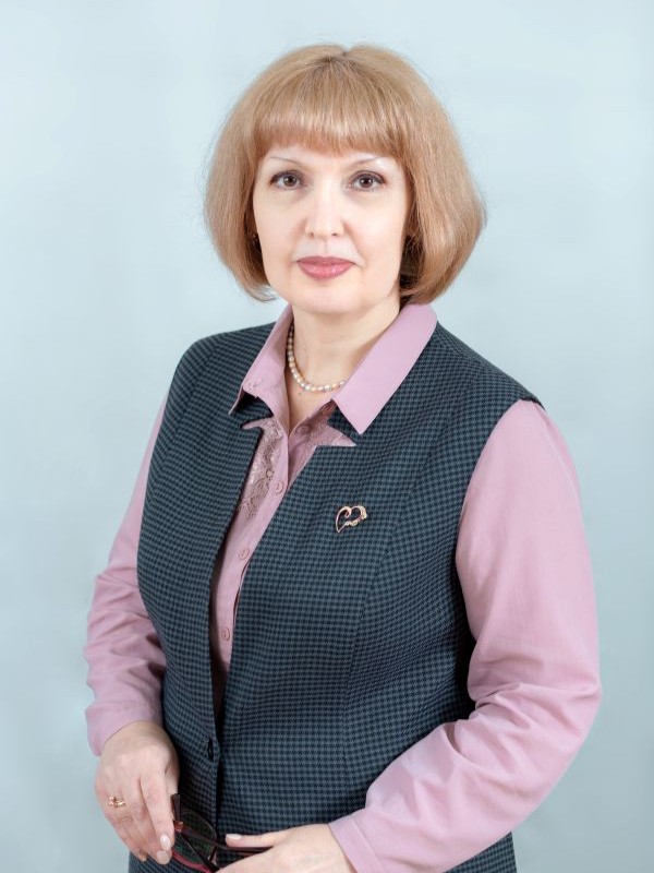 Попова Елена Георгиевна.